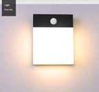 AutoGlow™ Garden Sensor Wall Lamp