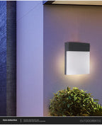 AutoGlow™ Garden Sensor Wall Lamp